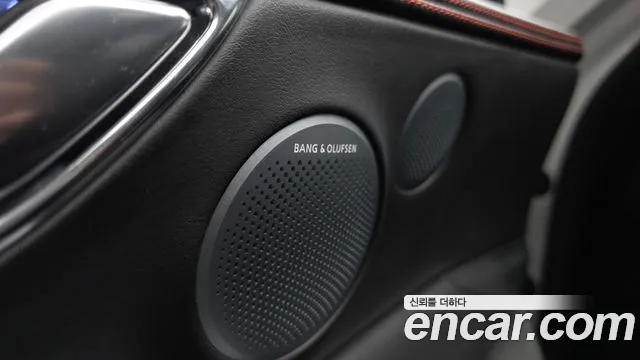 Genesis GV80 Coupe — Фото автомобиля 28
