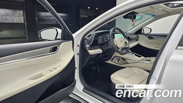 Hyundai Grandeur Grandeur (New) — Фото автомобиля 10