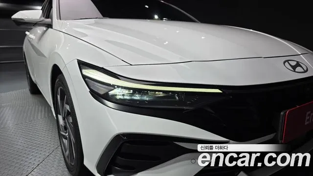 Hyundai AVANTE Новый Avante (CN7) — Фото автомобиля 21