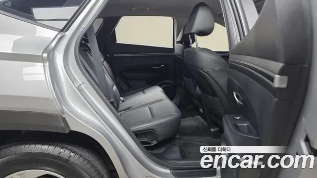 Hyundai Tucson Tucson (NX4) Дизель 2.0 2WD — Фото автомобиля 11