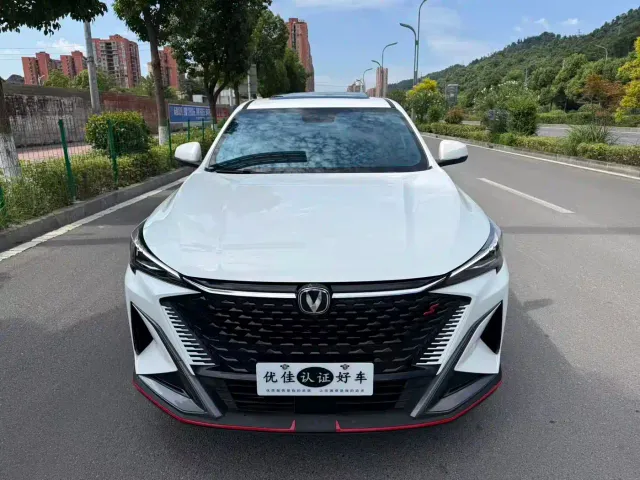 Фотография автомобиля — Changan X5 Plus