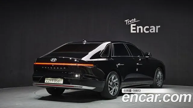 Hyundai Grandeur Grandeur (GN7) 2.5 Бензин 2WD — Фото автомобиля 2