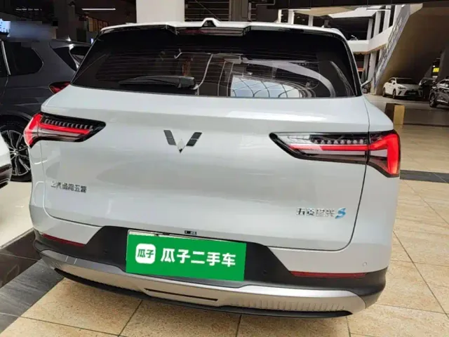 Wuling Starlight S — Фото автомобиля 5