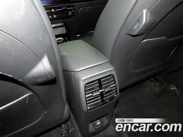 Kia Niro The All New — Фото автомобиля 14