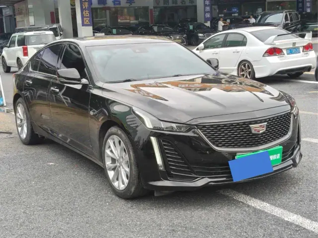 Cadillac CT5 — Фото автомобиля 3