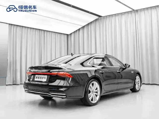Audi A7L — Фото автомобиля 5