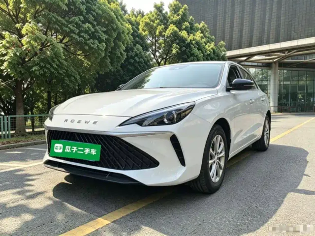 Фотография автомобиля — Roewe i5