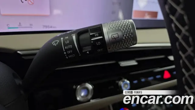 Genesis GV70 2.5T Бензин 2WD — Фото автомобиля 23