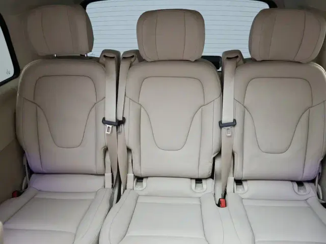 Mercedes-Benz V-Class — Фото автомобиля 24