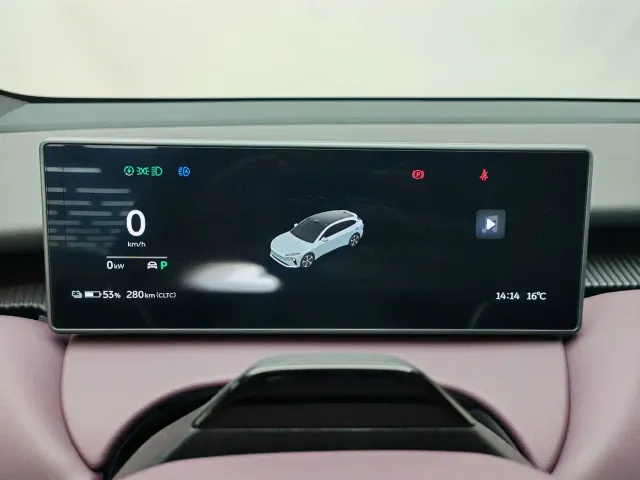 Nio ET5 Touring — Фото автомобиля 13