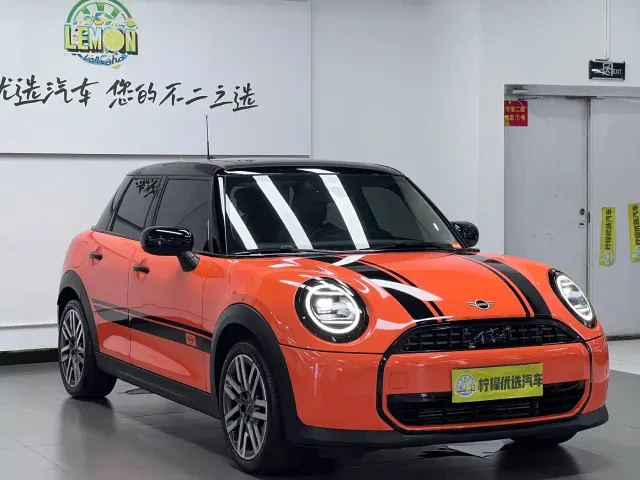 MINI Hatch — Фото автомобиля 4