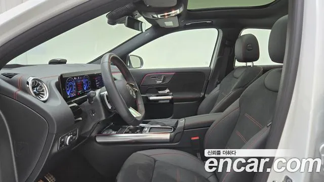 Mercedes-Benz EQA — Фото автомобиля 14