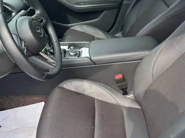Mazda Axela — Фото автомобиля 13