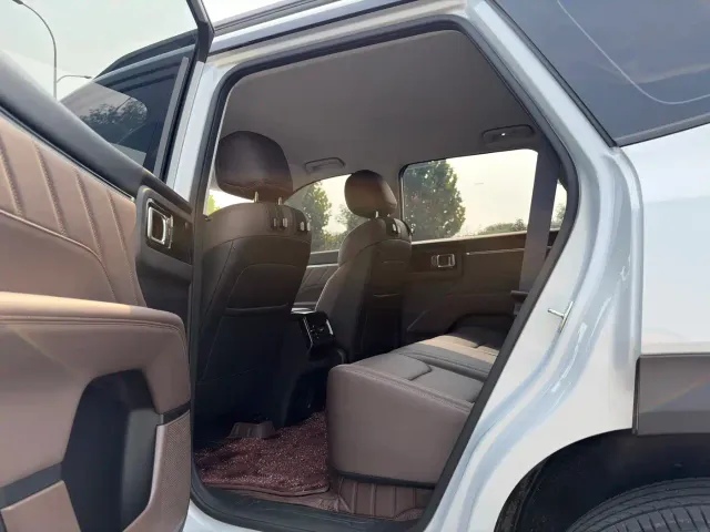 Wuling Starlight 560 — Фото автомобиля 10