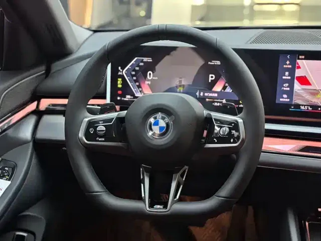 BMW 5 Series — Фото автомобиля 7