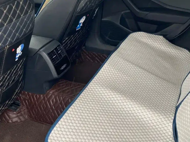Volkswagen Sagitar — Фото автомобиля 9