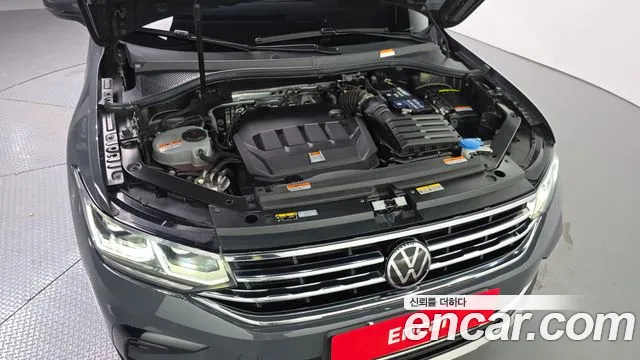 Volkswagen Tiguan Tiguan 2 поколение 2.0 TDI 4Motion Prestige — Фото автомобиля 5