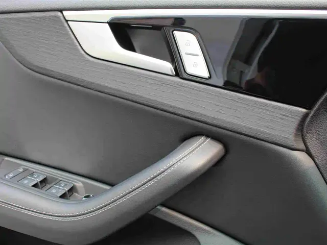 Audi A4L — Фото автомобиля 10