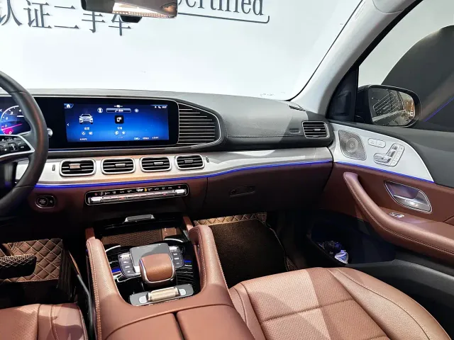 Mercedes-Benz GLS-Class — Фото автомобиля 11