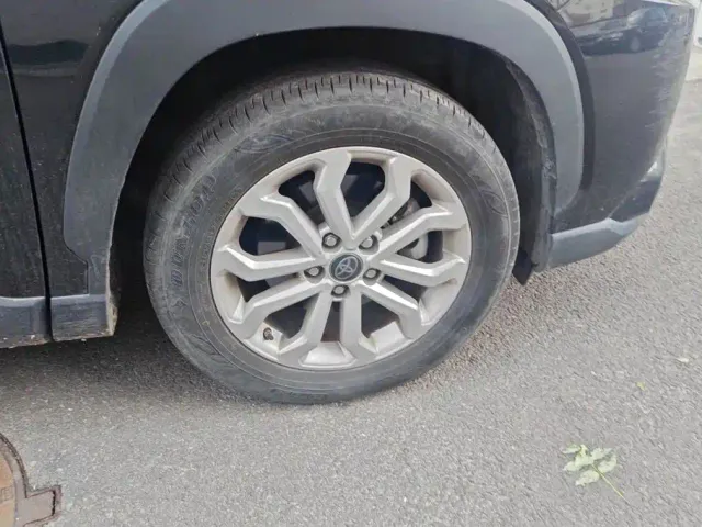 Toyota Frontlander — Фото автомобиля 6