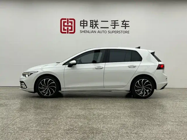 Volkswagen Golf — Фото автомобиля 3