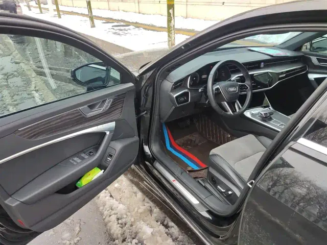 Audi A6L — Фото автомобиля 13