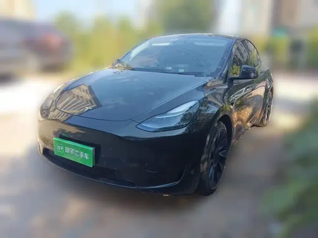 Фотография автомобиля — Tesla Model Y