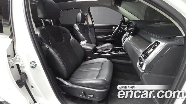 Kia Sorento Sorento 4-е поколение Бензин 2.5T 2WD — Фото автомобиля 9