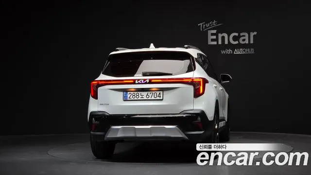 Kia Seltos Бензин 1.6 турбо 2WD — Фото автомобиля 3