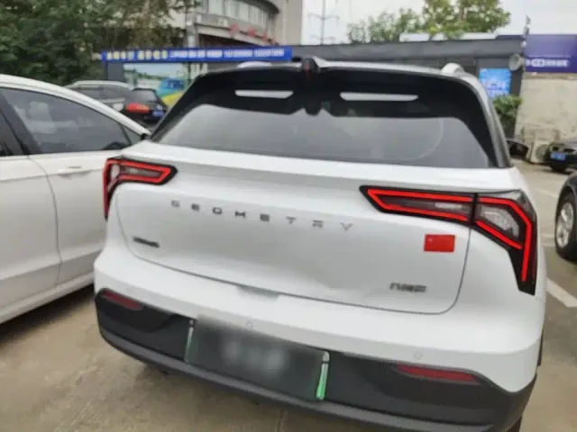 Geely Geometry E Firefly — Фото автомобиля 3