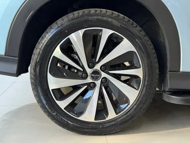 BYD Song PLUS — Фото автомобиля 10