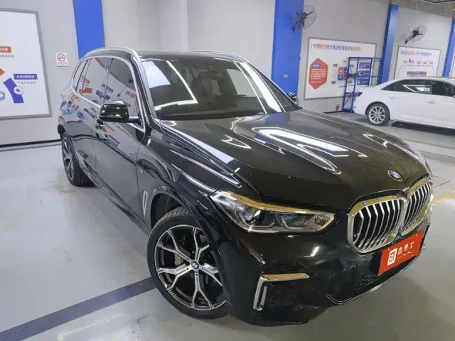 BMW X5 — Фото автомобиля 3