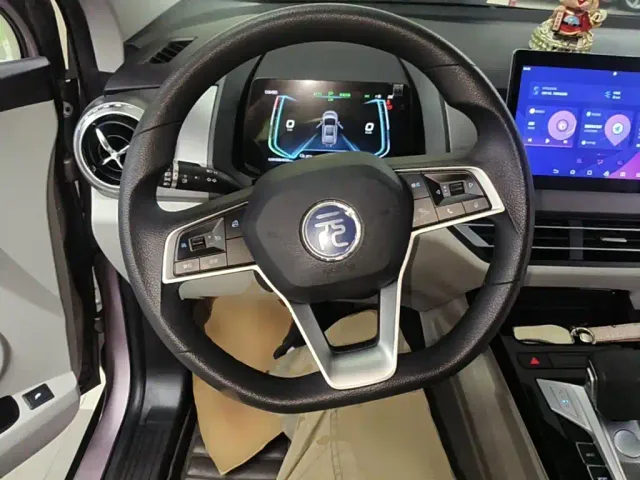 BYD Yuan Pro — Фото автомобиля 10