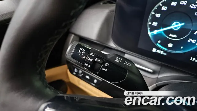 Kia Carnival 4th Gen — Фото автомобиля 30