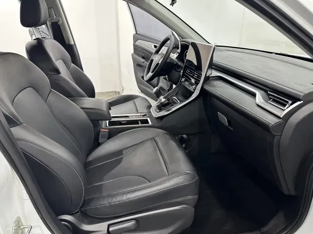 Haval M6 — Фото автомобиля 4