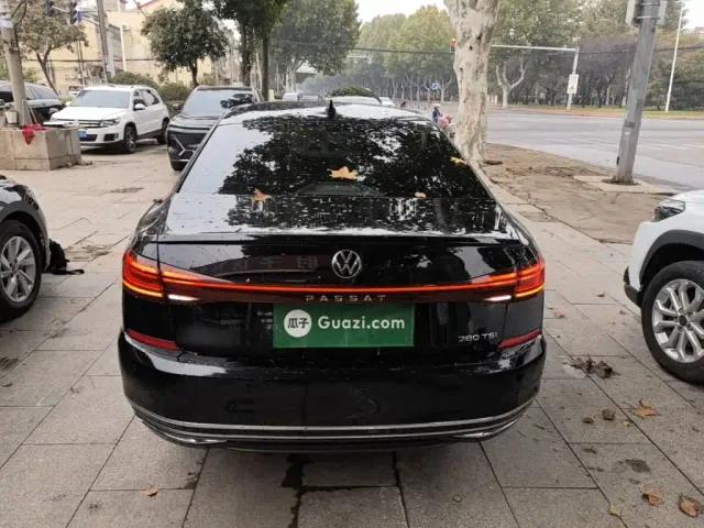 Volkswagen Passat — Фото автомобиля 5