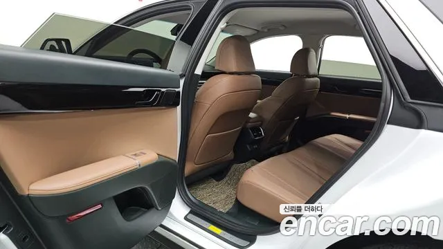 Hyundai Grandeur GN7 — Фото автомобиля 16