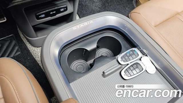 Hyundai Staria Staria Lounge 9 мест — Фото автомобиля 24