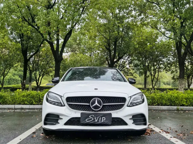 Mercedes-Benz C-Class — Фото автомобиля 2