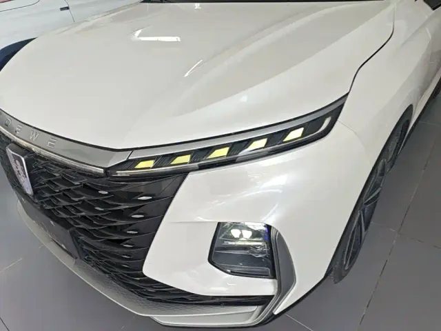 Roewe RX5 Max — Фото автомобиля 23