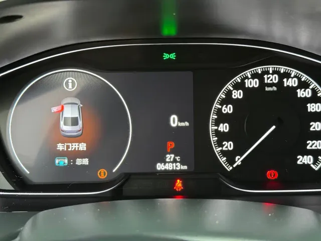 Honda Accord — Фото автомобиля 10