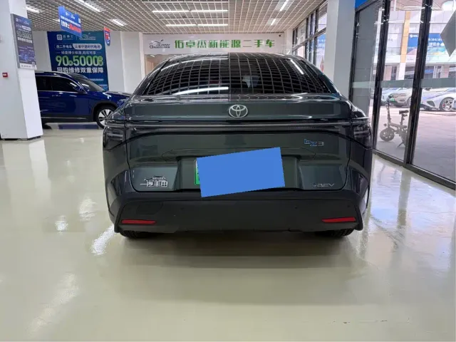 Toyota bZ3 — Фото автомобиля 5
