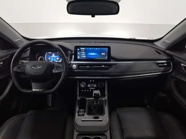 Chery Tiggo 8 — Фото автомобиля 5