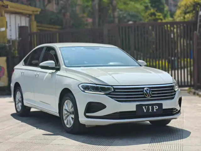 Volkswagen Lavida — Фото автомобиля 3