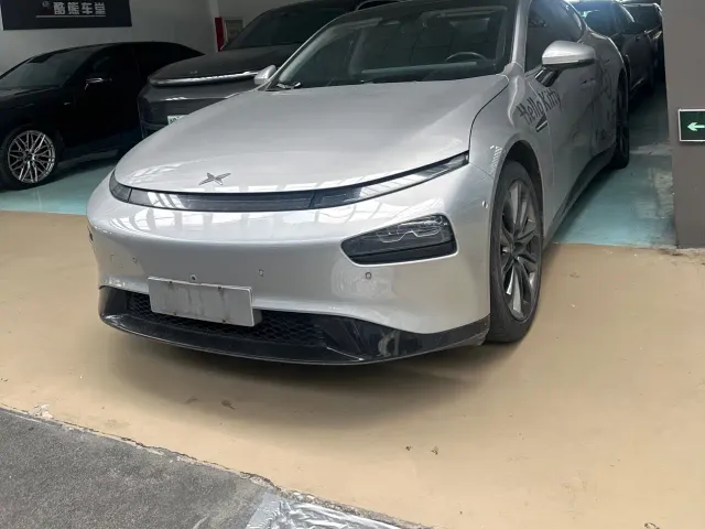 Xpeng P7 — Фото автомобиля 2