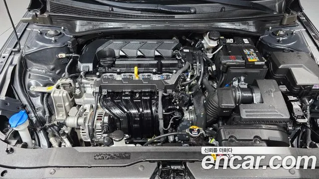 Hyundai Avante CN7 — Фото автомобиля 6