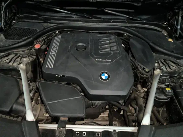 BMW 5 Series — Фото автомобиля 10