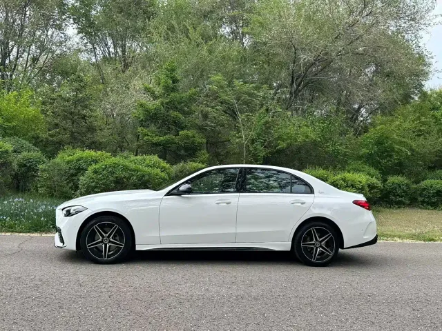 Mercedes-Benz C-Class — Фото автомобиля 3