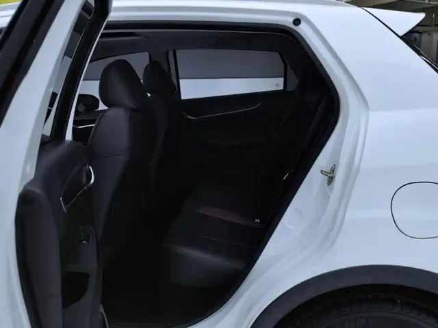 Geely Vision X3 — Фото автомобиля 11