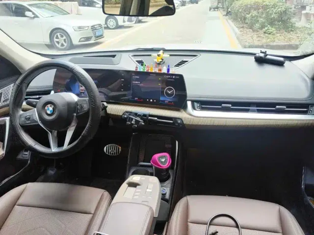 BMW X1 — Фото автомобиля 12